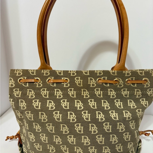 Dooney & Bourke Signature Brown & Tan Tassel Handbag. - Picture 2 of 8